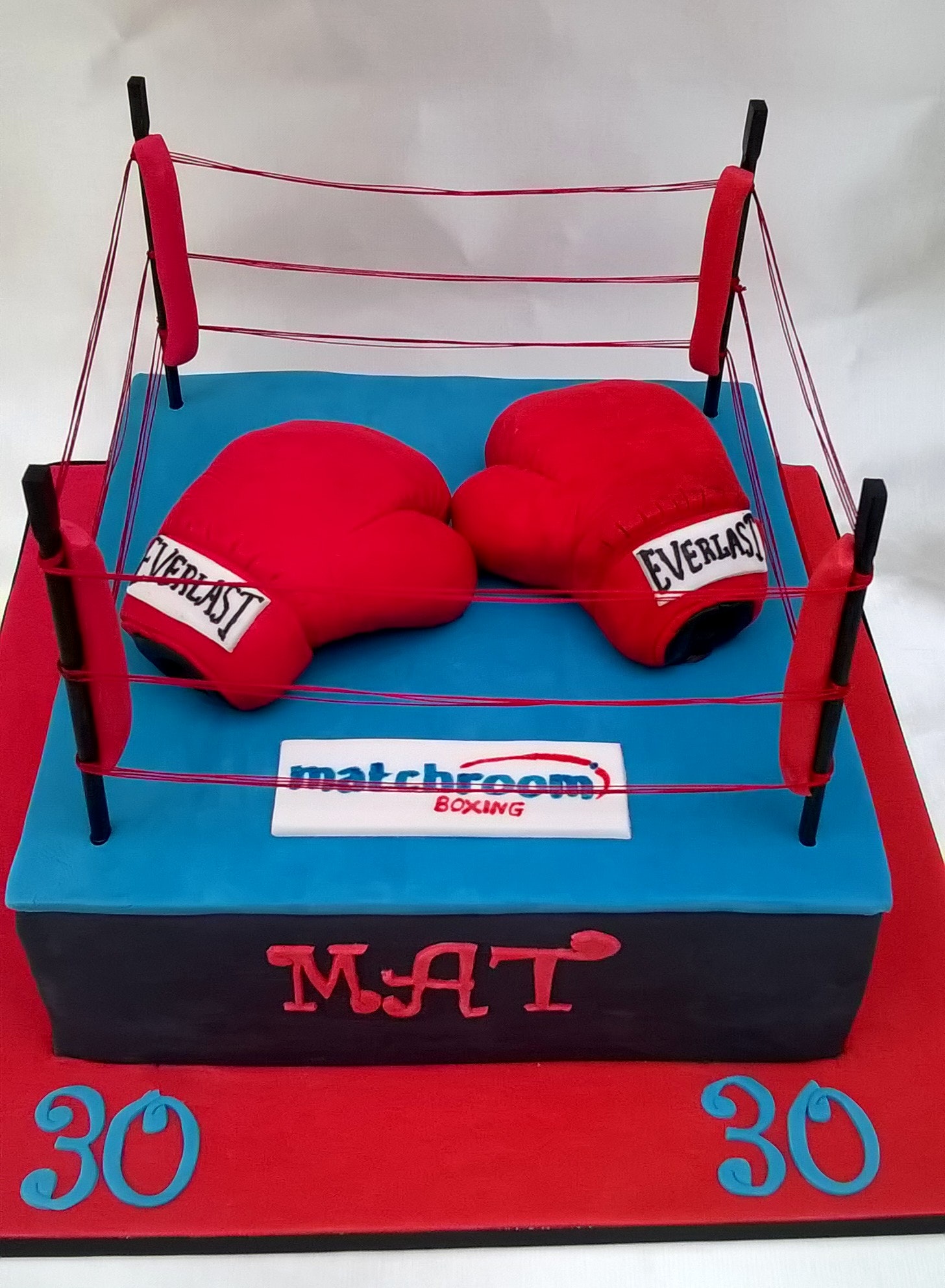 Square Shape Boxing Cake